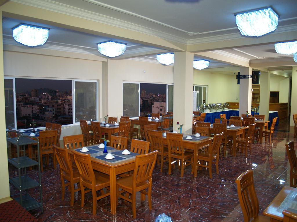 Nice Dream Hotel Mandalay Bagian luar foto