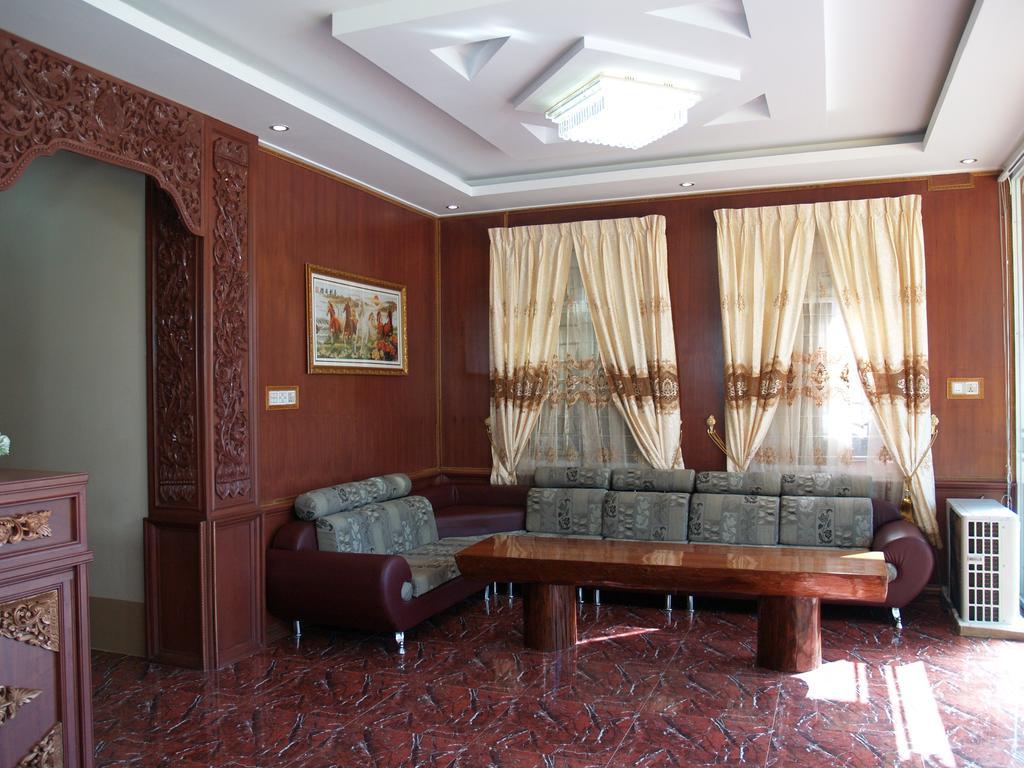 Nice Dream Hotel Mandalay Bagian luar foto